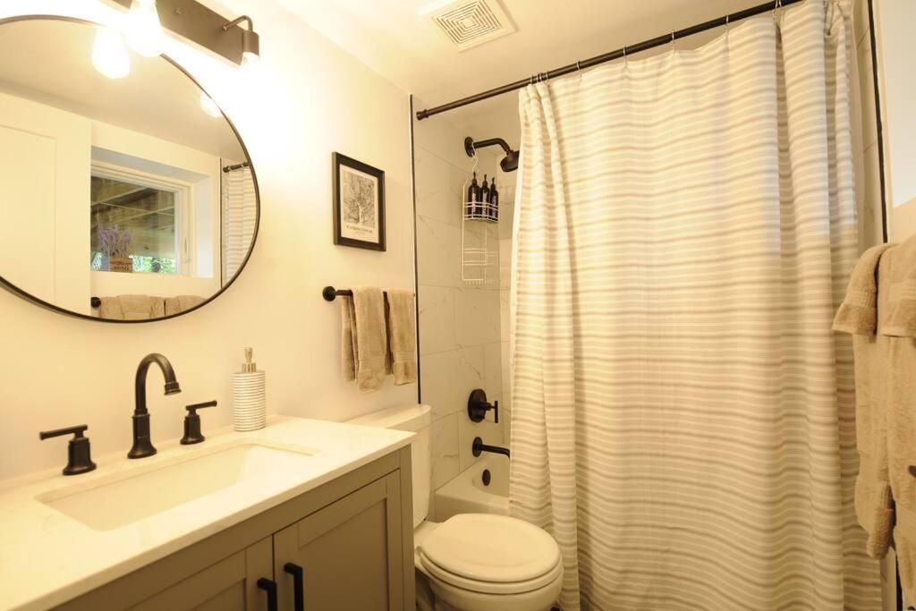 Cherry Blossom Townhouse, Easy Dc Access Waszyngton Zewnętrze zdjęcie