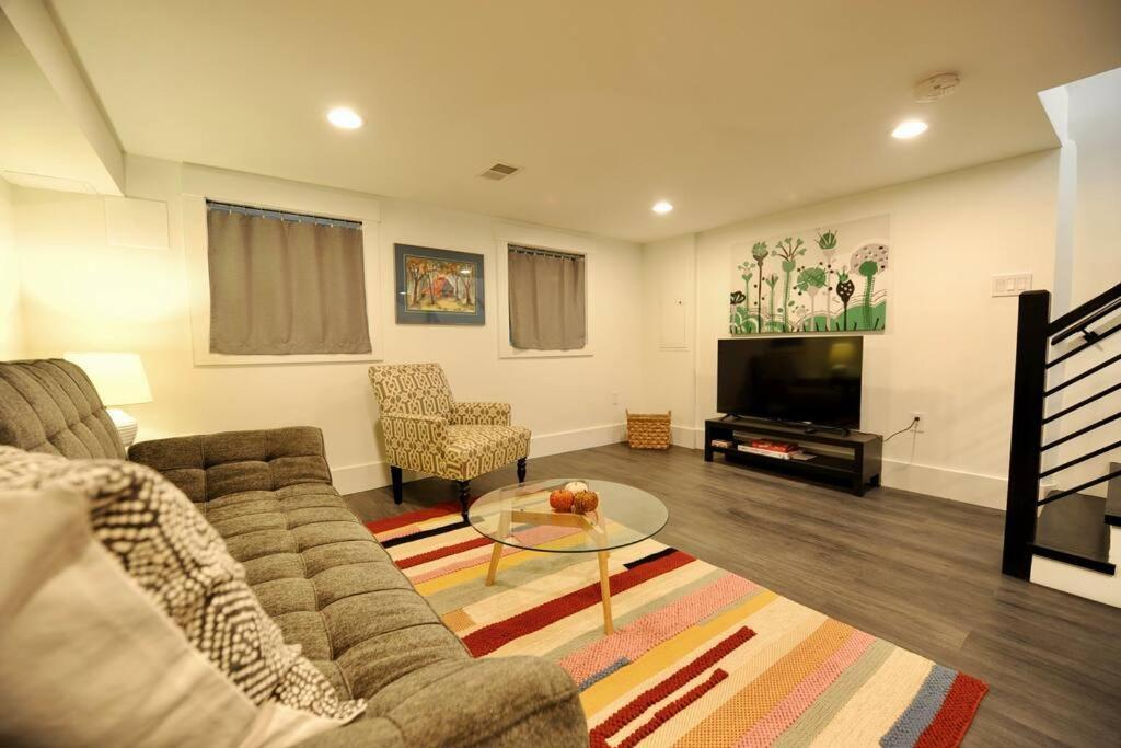 Cherry Blossom Townhouse, Easy Dc Access Waszyngton Zewnętrze zdjęcie