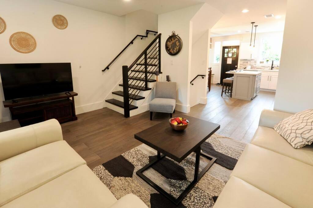 Cherry Blossom Townhouse, Easy Dc Access Waszyngton Zewnętrze zdjęcie